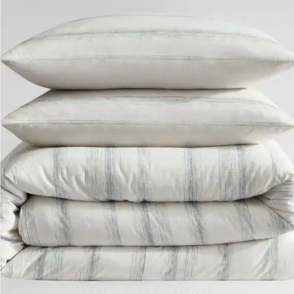 Calvin Klein Strie Stripe Cotton Off-White Duvet Cover Set Queen - Picture 3 of 8